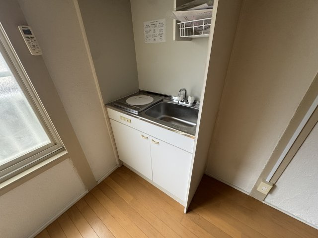 神戸市垂水区城が山５丁目のアパートのキッチン