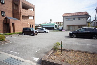 【駐車場】 | サンモール和坂 | 駐車場