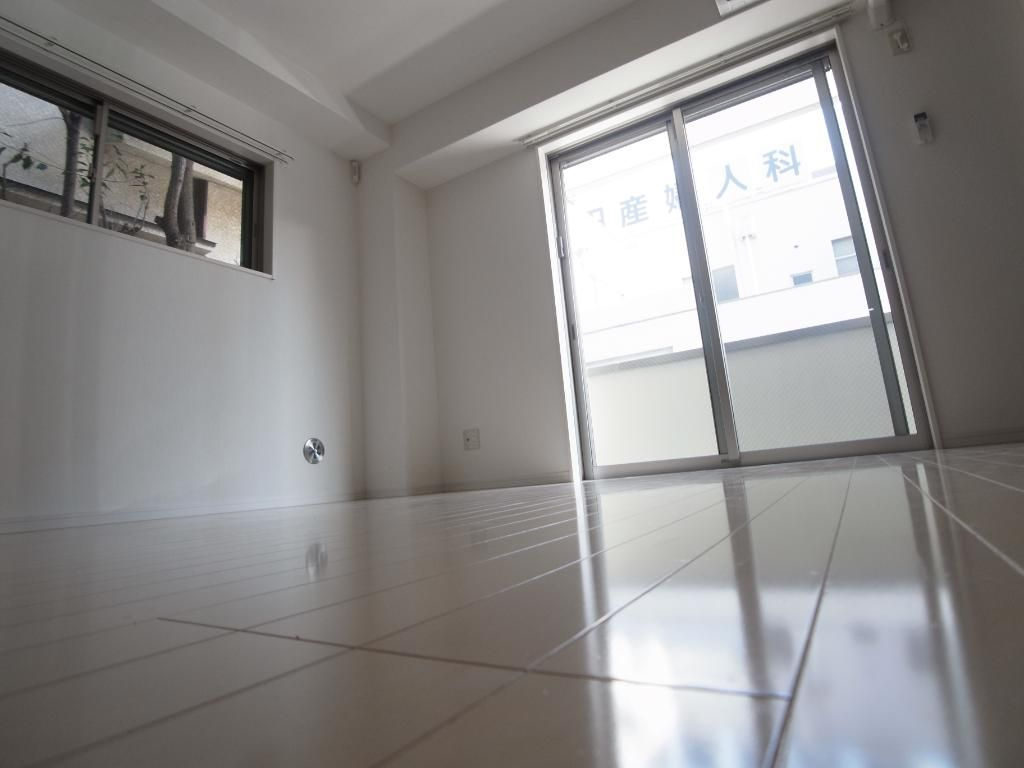 Ｄｕｏ本千葉の居間・リビング