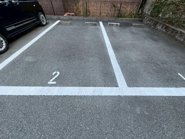 ガーデンホームオーブの駐車場
