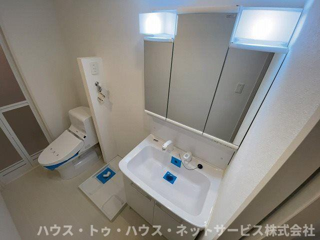 ベルメント陣屋前B棟の洗面所