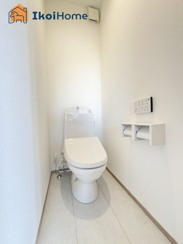 明石市大久保町高丘1丁目　新築戸建　A号棟のトイレ|【ホームページに現地動画掲載中】●年中無休：当日予約可●ウォシュレット、暖房便座標準装備。