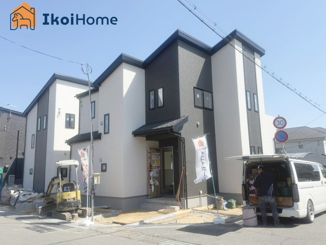 明石市大久保町高丘1丁目　新築戸建　A号棟の駐車場|【ホームページに現地動画掲載中】●年中無休：当日予約可●子育てグリーン住宅対象！住宅性能評価取得！