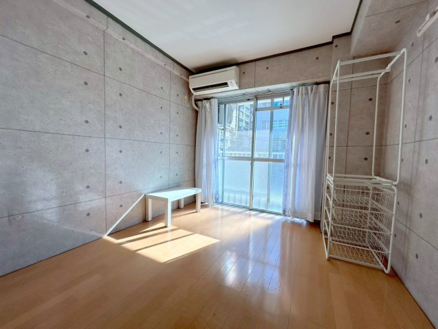 グランドコート新大阪の居間・リビング