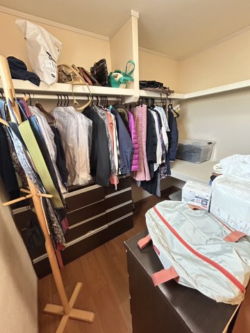 滝沢市牧野林　一戸建ての居間・リビング