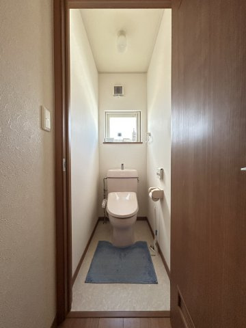 滝沢市牧野林　一戸建ての居間・リビング