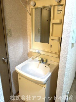 【洗面所】 | プラネットコーポ | 洗髪洗面化粧台付き