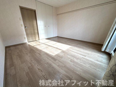 【寝室】 | プラネットコーポ | 洋室8帖