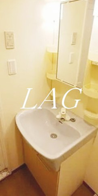 【洗面所】 | ＩＳグランデ小机Ａ | 独立洗面台です。