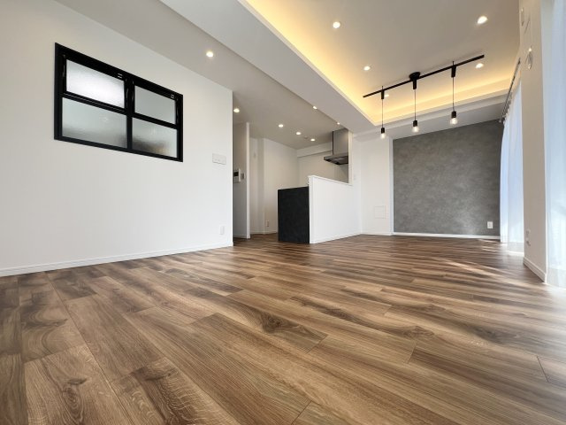 日神パレステージ立川の居間・リビング