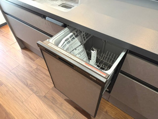 【キッチン】 | ◆ウッドデッキのある新築戸建◆ | 深型食器洗浄乾燥機付