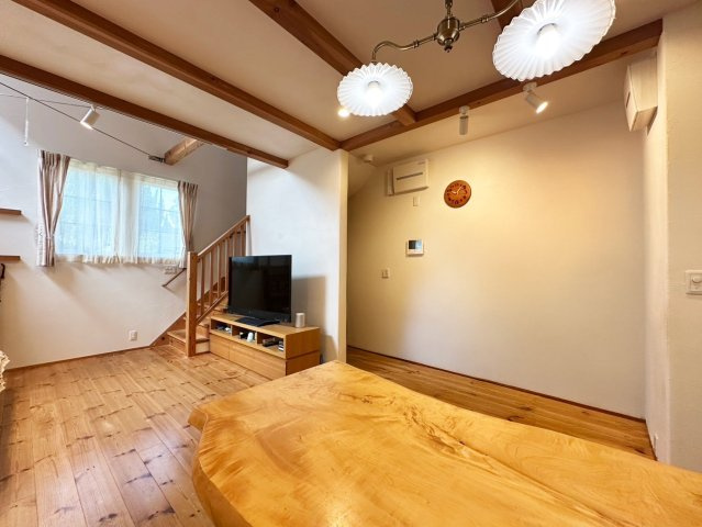 名東区高針二丁目戸建の居間・リビング