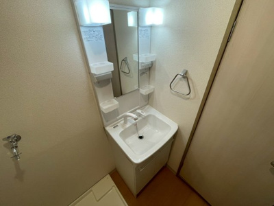 【独立洗面台】 | ファミリーパレスＢ