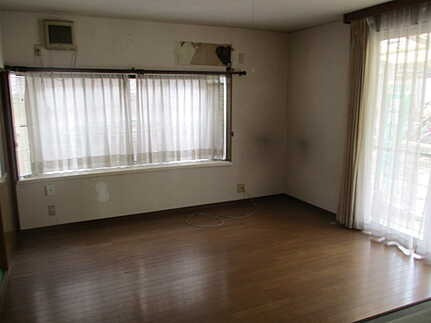 広島市西区己斐上2丁目　中古一戸建ての洋室