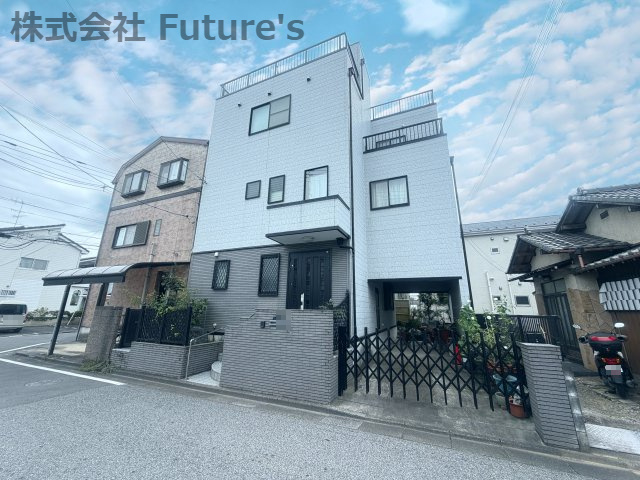 三郷市早稲田5丁目　中古戸建の外観|室内リフォーム済みで気持ちよく暮らしが始められる住まいです