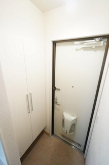 【玄関】 | コモドカーサA | ※同物件・同タイプの写真です。