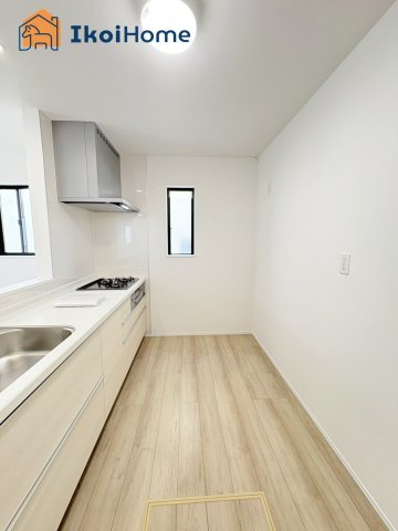 明石市大久保町高丘1丁目　新築戸建全2棟　B号棟のキッチン|【ホームページに現地動画掲載中】●年中無休：当日予約可●カップボードのご依頼可能！