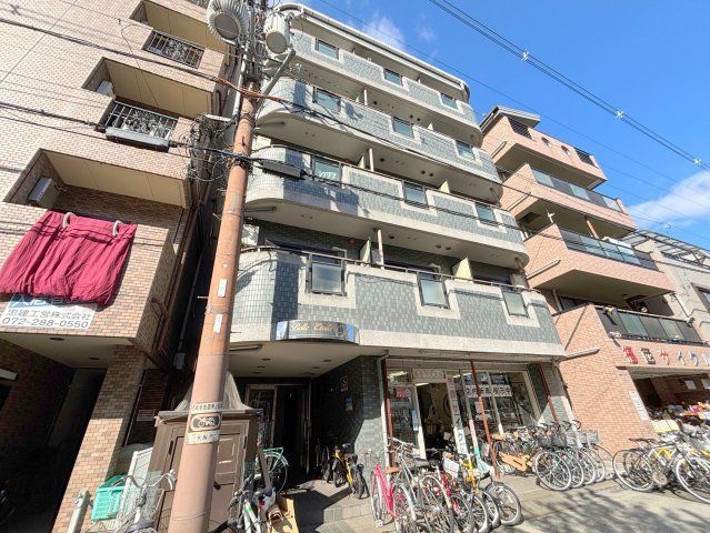 ベルエトワールKの外観