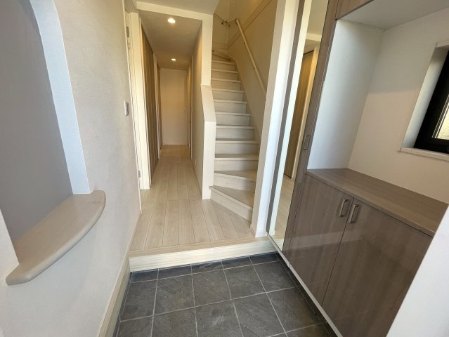 竹林の風流ある和の香り【港北区小机町】新築戸建の玄関|毎日通る玄関はこちらです