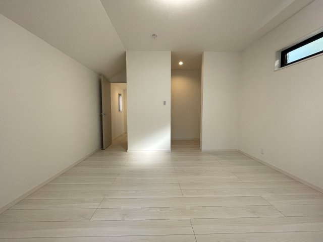 竹林の風流ある和の香り【港北区小机町】新築戸建の洋室|スタンダードな洋室です