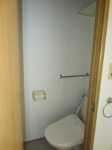 ひたちなか市高場４丁目のアパートのトイレ|トイレの写真です。