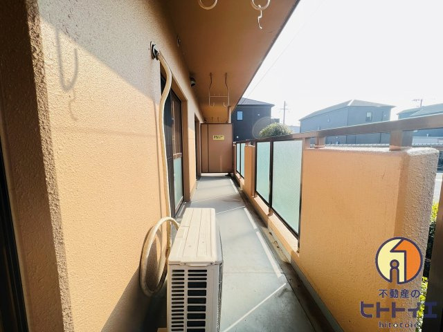 クイーン・ビーマンションのバルコニー