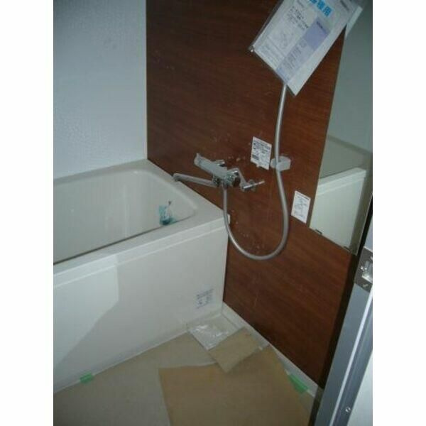 オプサス東尾久の浴室