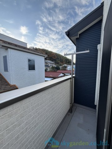秦野市今泉　中古戸建のバルコニー