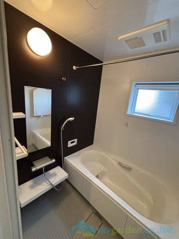 秦野市今泉　中古戸建の浴室