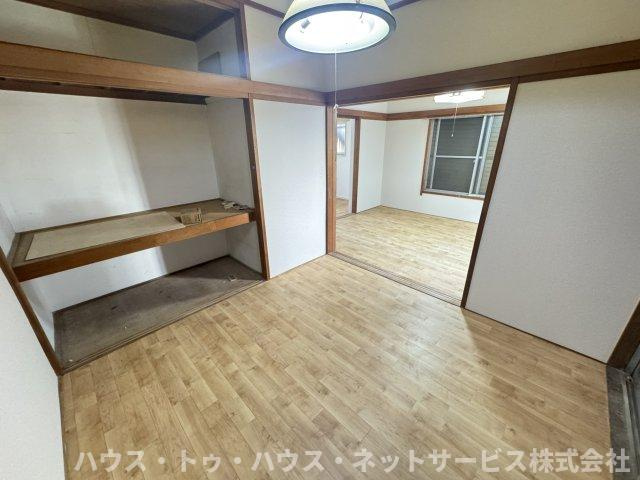 ステーションハイツの洋室