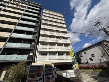 オートロック付きで外部からの出入りがなく安心です