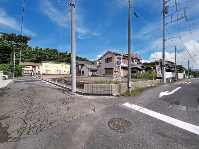 沼津市　千本郷林 の前面道路含む現地写真|角地