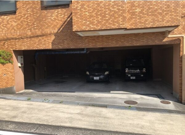 つつじヶ丘パークマンションのエントランス