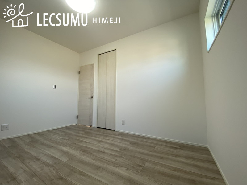 タマタウン花田町小川／全4棟の洋室|同社施工例