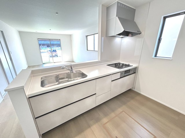 ハートフルタウン　一宮市浅井町5期　全3区画分譲のキッチン|お手入れがラクなステンレスをトップ部分に使用した機能的で美しいシステムキッチンを使用しています。