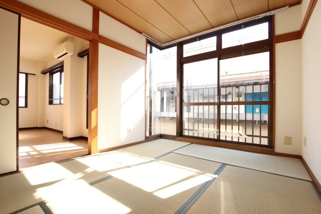 サンハイツ・スギウラの和室