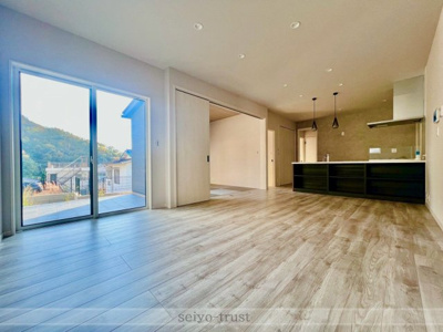 【居間・リビング】 | ☆呉市阿賀北5丁目☆