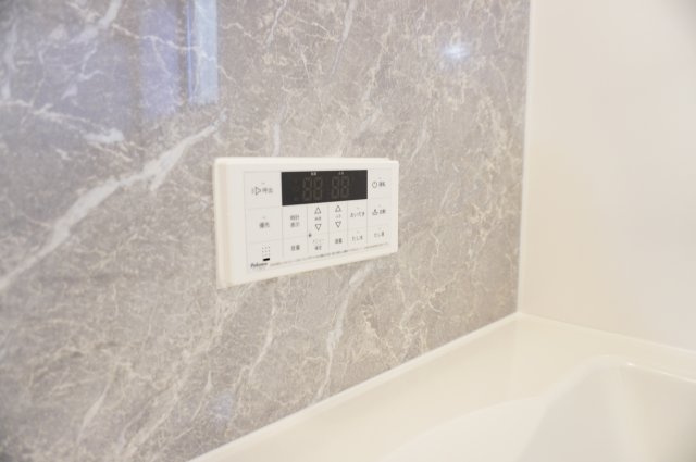 草加市金明町　新築分譲住宅の浴室