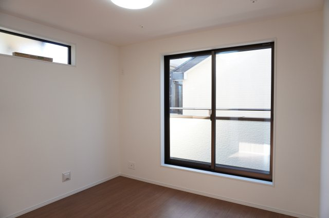 草加市金明町　新築分譲住宅の洋室|6.06帖