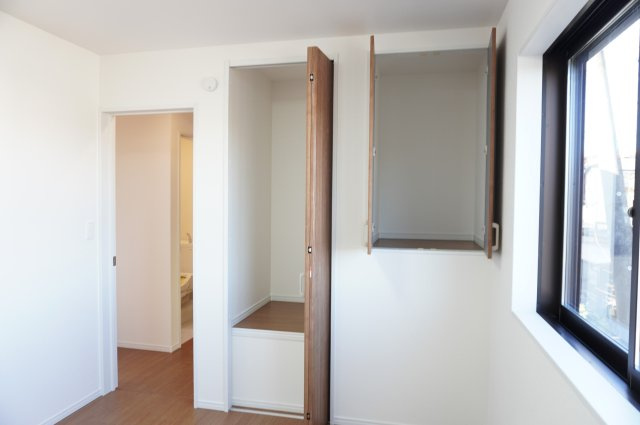 草加市金明町　新築分譲住宅の収納