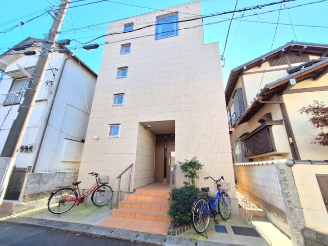 quatre カトルのエントランス|★旭化成ヘーベルメゾン★