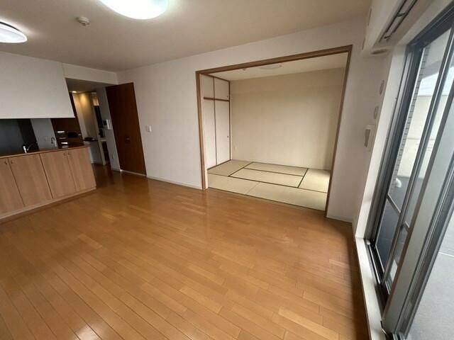 デュオシティイーストの居間・リビング