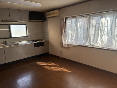 【居間・リビング】 | 大津市唐崎1丁目14-2　中古戸建