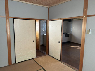 【和室】 | 大津市唐崎1丁目14-2　中古戸建 | 2階和室約6帖