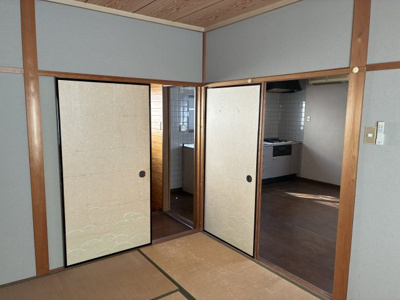 【和室】 | 大津市唐崎1丁目14-2　中古戸建 | 2階和室約6帖