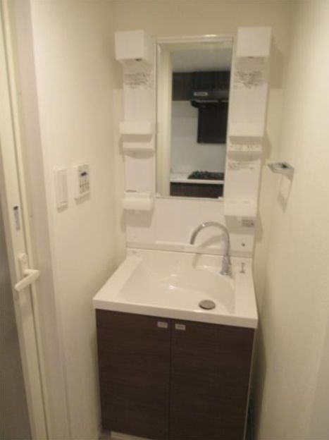【洗面所】