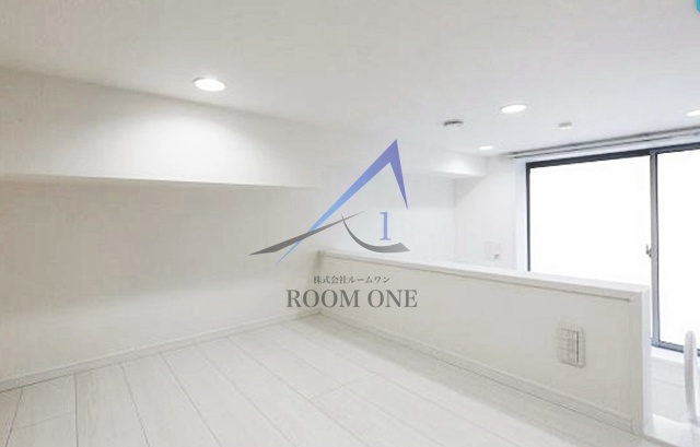 ジリオロッソ東新宿