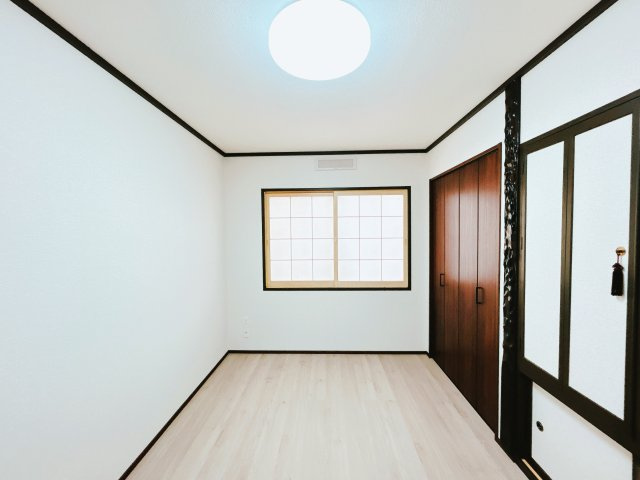 北見市田端町１２３番地１６　中古売家の洋室|【リフォーム後】1階和室を洋室に変更しました。