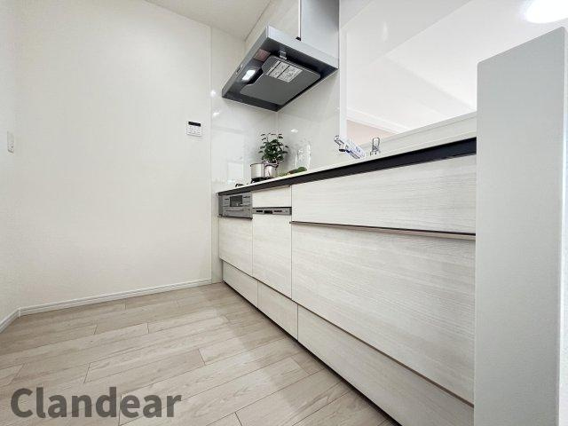 ライオンズマンション東堀切二丁目のキッチン|ドキドキの新生活も、安心してスタート。ぴったりの住まいを見つけませんか？クランディアが一緒に住まい選びをサポートします‼　まずは、お気軽にお問合せください　＃クランディア