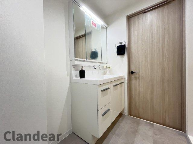 ライオンズマンション東堀切二丁目のランドリースペース|ドキドキの新生活も、安心してスタート。ぴったりの住まいを見つけませんか？クランディアが一緒に住まい選びをサポートします‼　まずは、お気軽にお問合せください　＃クランディア